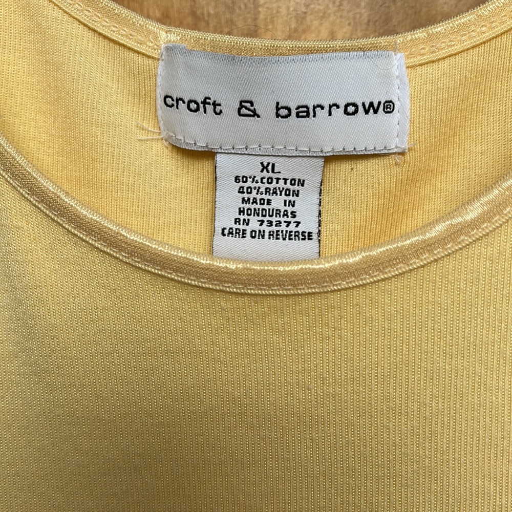 Croft and Barrow yellow sleeveless top - Picture 2 of 4
